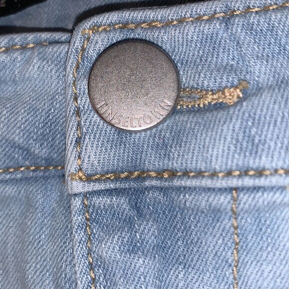 Tinseltown Denim Couture High Rise Distressed Light Wash Women’s Shorts Size 9 - Picture 9 of 13